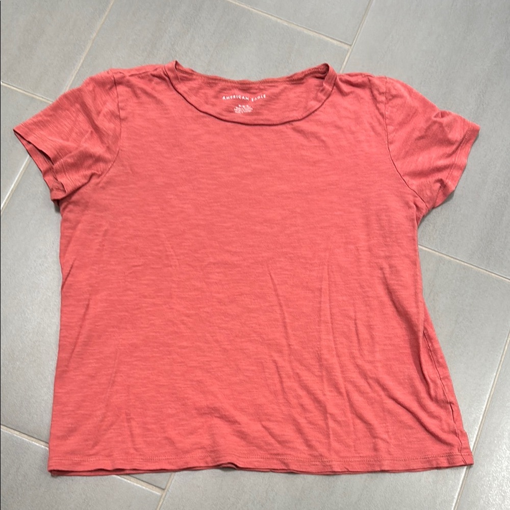 American Eagle Outfitters Coral Short Sleeve Tee